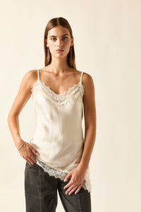 Top largo asimétrico lencero crudo