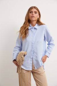 Camisa rayas brillo azul