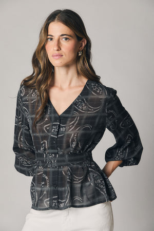 Blusa laço antracite com estampado gráfico