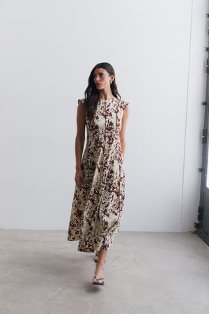 Vestido midi estampado com vivos castanhos