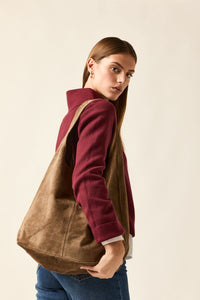 Shopper de ante topo com fecho e bolso interior