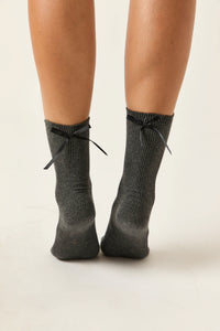 Meias cinza antracite com laço