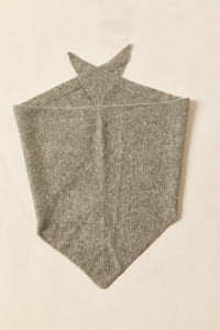 Bufanda pico pequeña gris