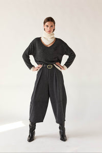 Pantalón ancho cropped gris