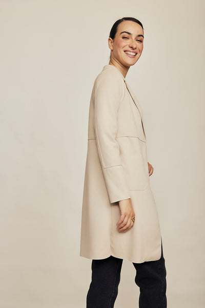 Cargar imagen en el visor de la galería, Chaqueta larga beige
