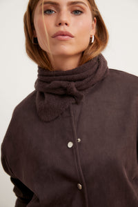 Pañuelo pico lana marrón