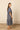 Vestido midi manga abullonada vichy azul marino