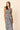 Vestido midi de tirantes en rayas azul marino