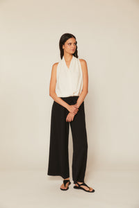 Pantalón fluido con lazo negro