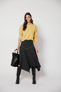 Falda midi asimétrica con tachas gris antracita