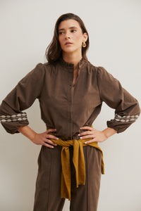Blusa micropana gola franzida bordada