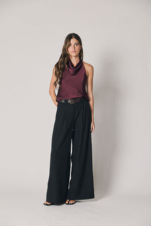 Pantalón ancho de pinzas negro