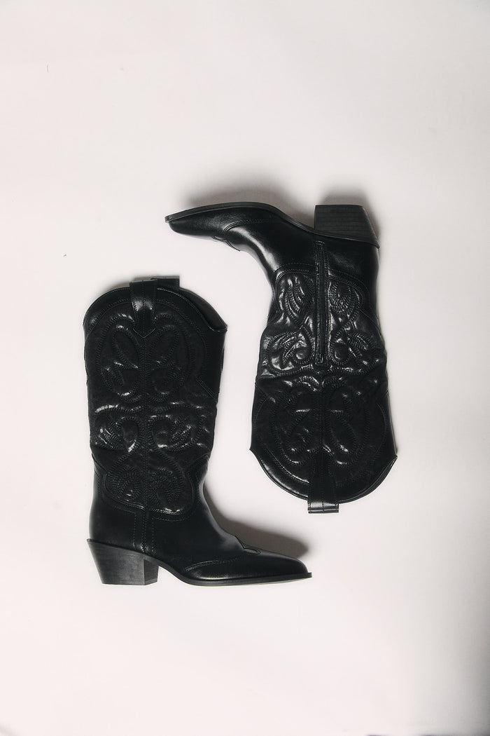 Bota cowboy bordada negro