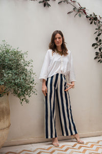 Pantalón largo fluido de rayas azul marino