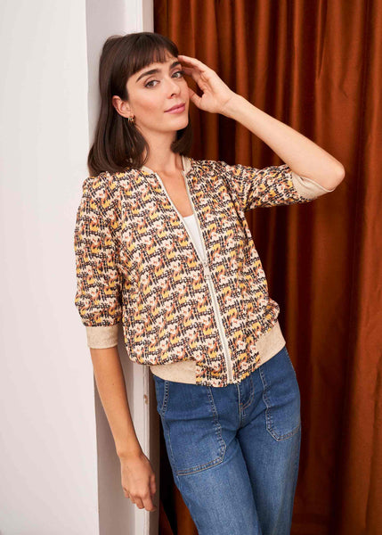 Cargar imagen en el visor de la galería, Bomber estampado manchas beige
