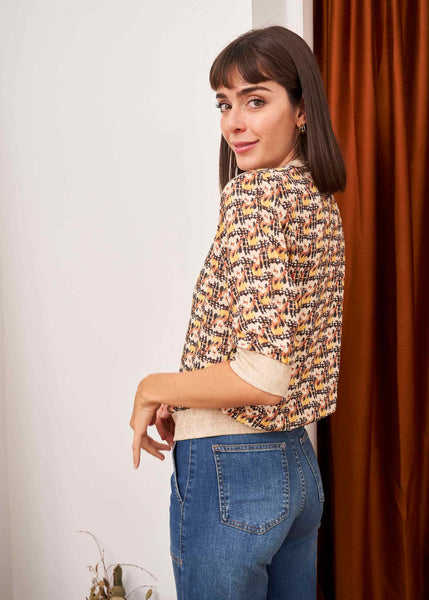 Cargar imagen en el visor de la galería, Bomber estampado manchas beige
