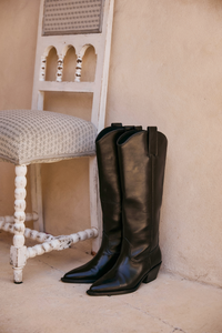 Bota alta cowboy negro