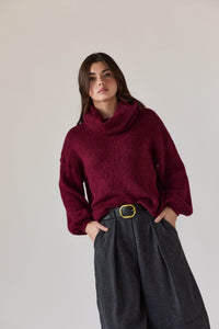 Jersey oversize cuello vuelto vino