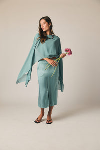 Falda midi de raso aguamarina