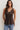 Top volante cuello pico marrón