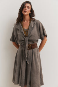 Chaqueta rústica anudada gris