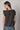 Blusa de lino con frunce central marrón