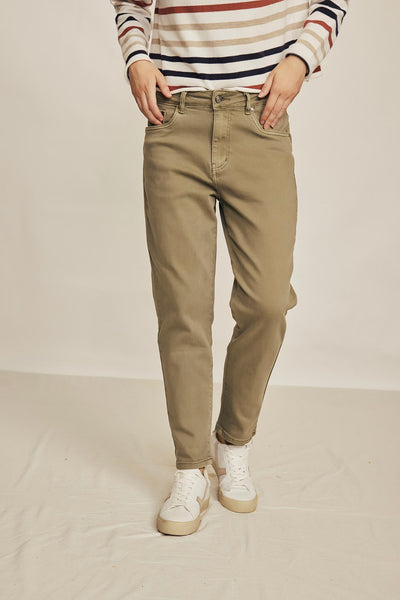 Cargar imagen en el visor de la galería, Jeans mom verde kaki
