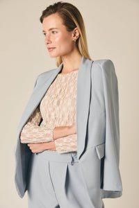 Blazer fluida básica celeste