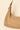 Bolso de hombro ante tachas topo