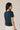 Camiseta básica cuello pico azul marino