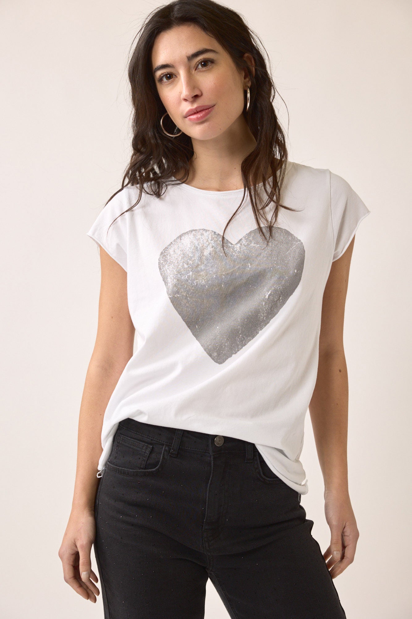 Camiseta corazón blanco algo bonito Algo Bonito