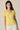 Camiseta básica cuello pico amarillo