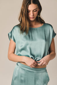 Camiseta raso con cordón aguamarina