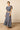 Falda midi volantes vichy azul marino