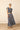 Falda midi volantes vichy azul marino