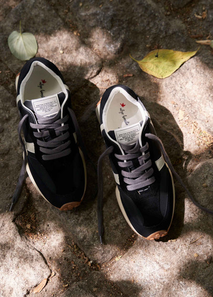 Cargar imagen en el visor de la galería, Zapatilla deportiva negro

