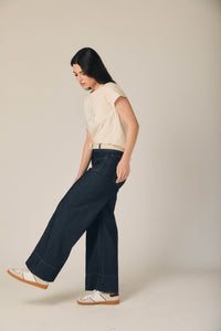 Pantalón denim dos bolsillos con cinturón