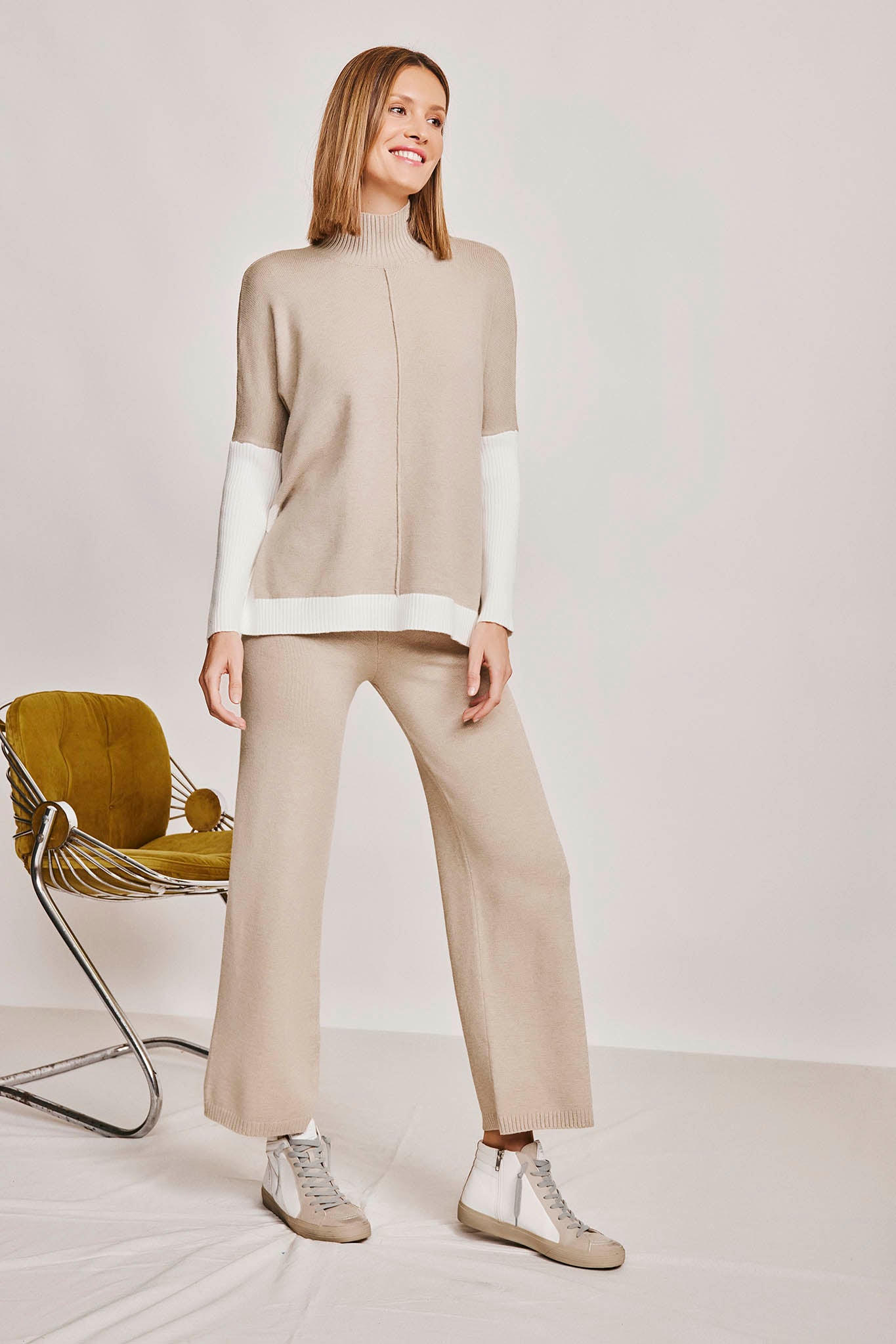 Pantalon punto beige new arrivals