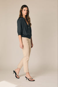 Pantalón ligero sastre beige