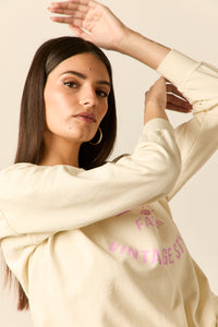 Sudadera con estampado frontal beige