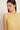 Top lino sin mangas cuello volante amarillo