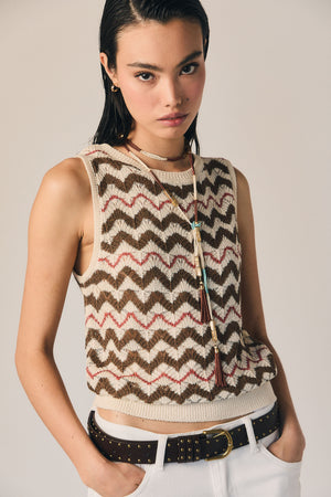 Top de malha zig zag sem mangas