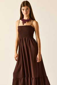 Vestido largo marrón de tirantes