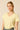 Camiseta básica cuello pico amarillo