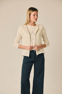 Chaqueta de punto fina con capucha crudo