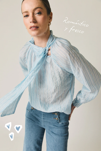 Blusa fina rayas lazo celeste