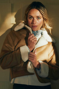 Abrigo antelina interior borreguito camel