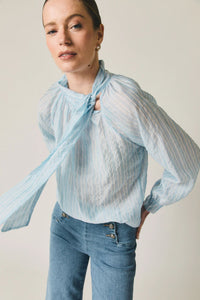 Blusa fina rayas lazo celeste