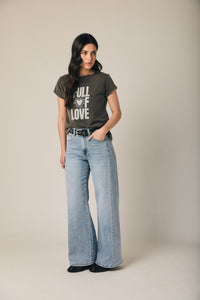 Jeans rectos acampanados quilla azul