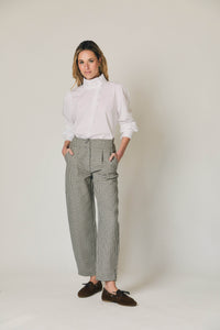 Pantalón de pinzas de cuadros azul marino